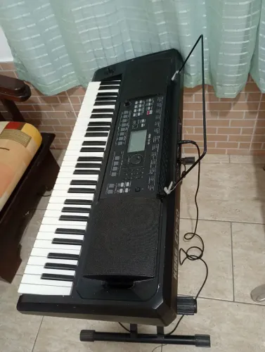 Teclado ARRANJADOR Korg EK 50