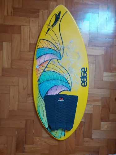 Skimboard seminovo em excelente estado