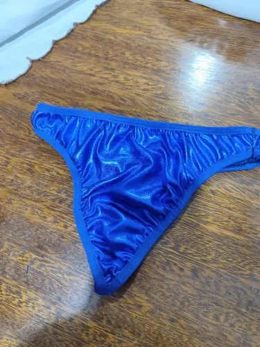 Cueca fio dental