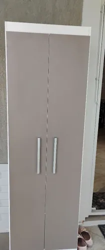 Sapateira semi nova