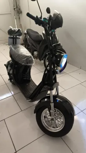 Scooter elétrica modelo x 14 1000 watts ano 2026
