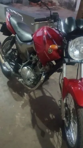 Moto em perfeito estado e super conservada