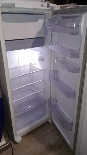 ÓTIMA GELADEIRA CONSUL 320 LTRS FUNCIONANDO PERFEITAMENTE 