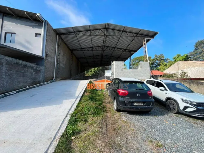 Galpão de 275 m², Bairro Passo Manso - Blumenau/SC.