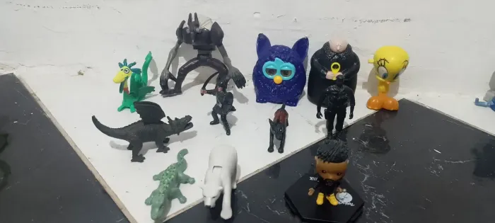 Lote de brinquedos 