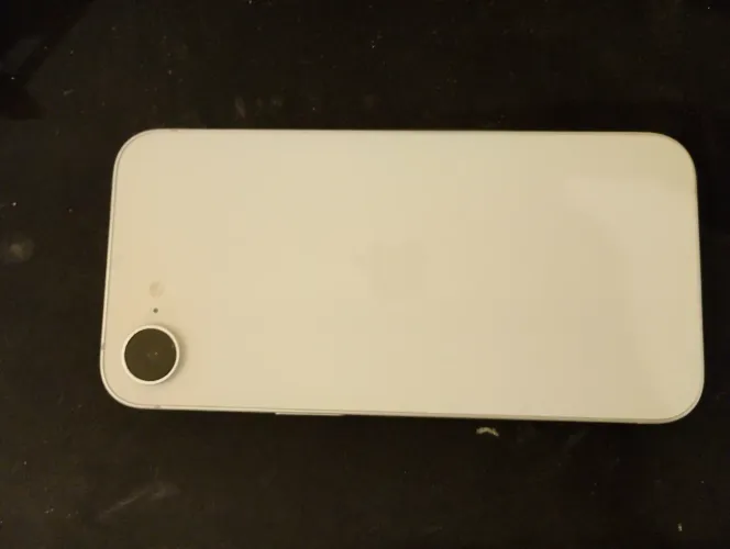iPhone 16e 128GB Branco - Bateria 95% - Garantia Apple 03/2027