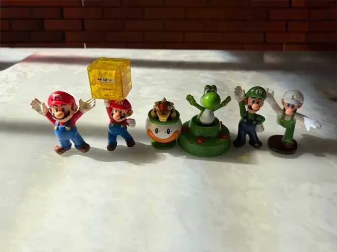 Kit Super Mario Colecionável - Mario, Luigi, Yoshi e Bowser - 6 Peças