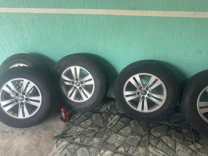 aro 16 tucson com os pneus