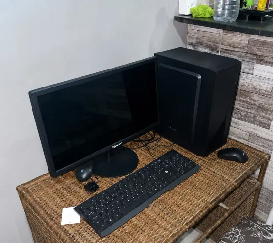 Computador(pc) novo pouco usado