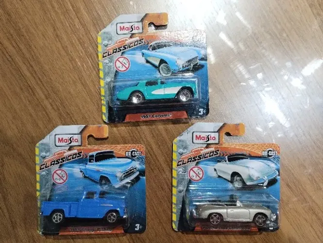 Carrinhos Maisto