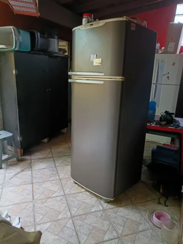Refrigerador Eletrolux 450 litros Frost