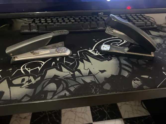 Vende-se grampeador