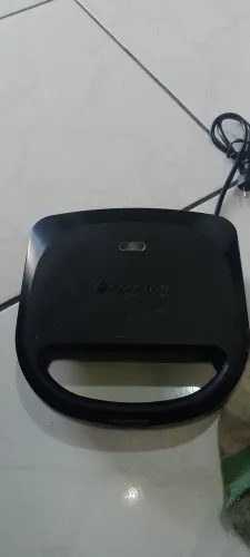 Sanduicheira cadence 127v e 750w