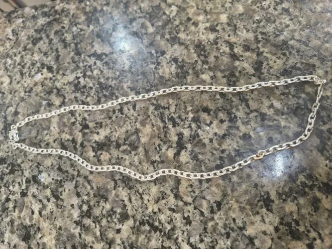 Cordão de prata 950