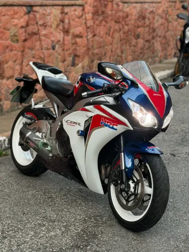CBR 1000 RR - OFERTA