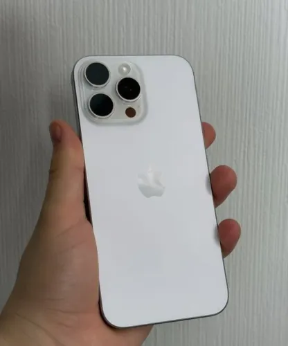 iPhone 16 Pro Max Titanium Branco 256 GB 6 meses de garantia