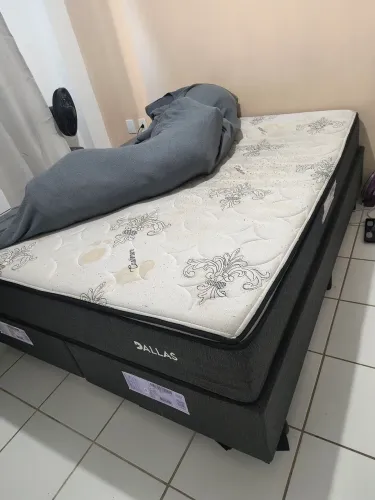 Cama box queen