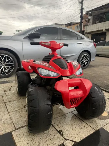 Quadriciclo Infantil Elétrico