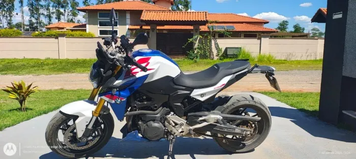BMW F 900 R Sport Plus 2025