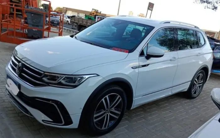 Volkswagen Tiguan Allspac R-line 300 TSI 2.0 2024