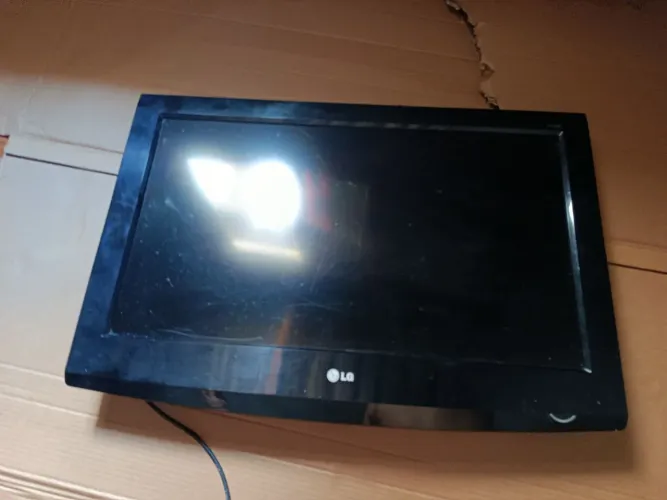 Vende-se televisão LG 38 polegadas 