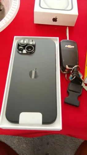 Vendo Iphone 15 128g, novo