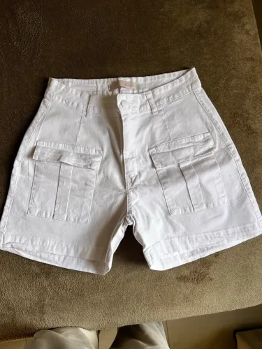 Shorts branco