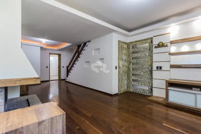 Casa em condomínio com 179 m² e 3 dormitórios à venda no bairro Três Figueiras