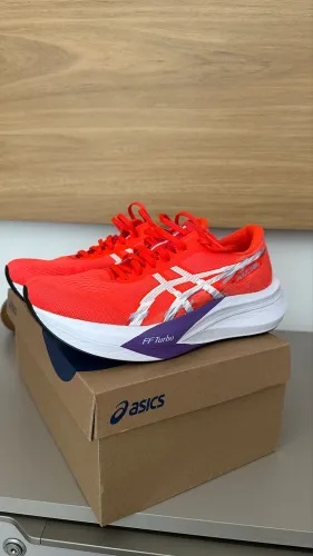 Tênis Asics Magic speed 4 