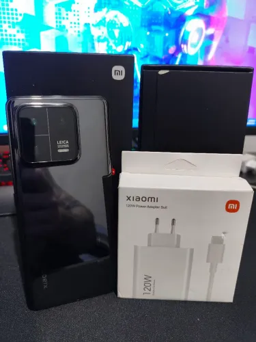 XIAOMI 13 PRO CERAMIC BLACK - 12GB DE RAM / 256GB ROM - LEIA O ANÚNCIO !