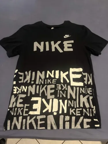 Camisa Nike preta