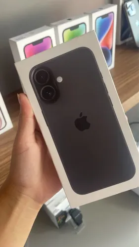 iPhone 16