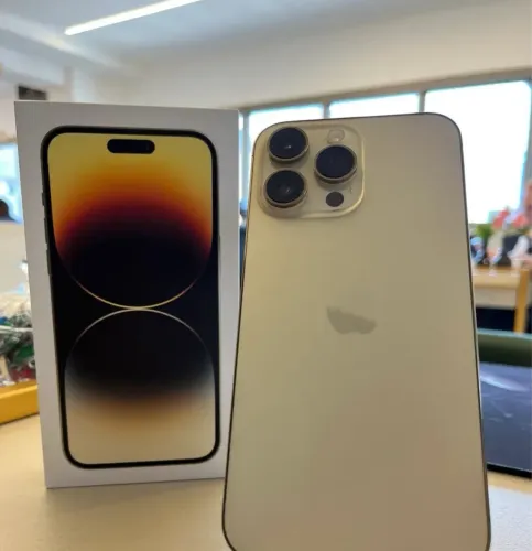 iPhone 15
