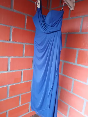 Vestido de gesta azul