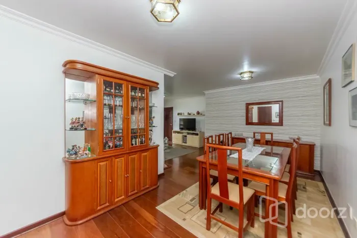 Imóvel na Onze de Junho com 3 dormitórios e 128m²