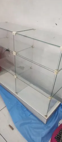Vitrine toda boa pra vender logo 