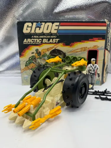 Gi Joe Arctic Blast  com Piloto Windchill comandos em ação