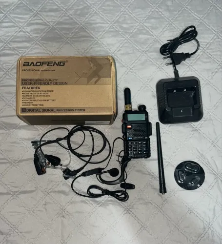 Rádio Comunicador Walk Talk Ht Baofeng Dual Band Uv5r