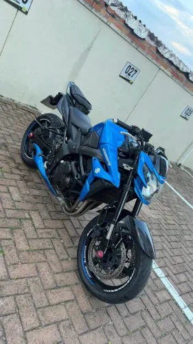 Suzuki GSX 750