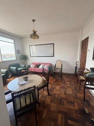 Alugo apartamento charmoso com muita personalidade