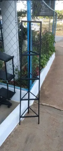 Vendo Suporte de Tripé de Plantas