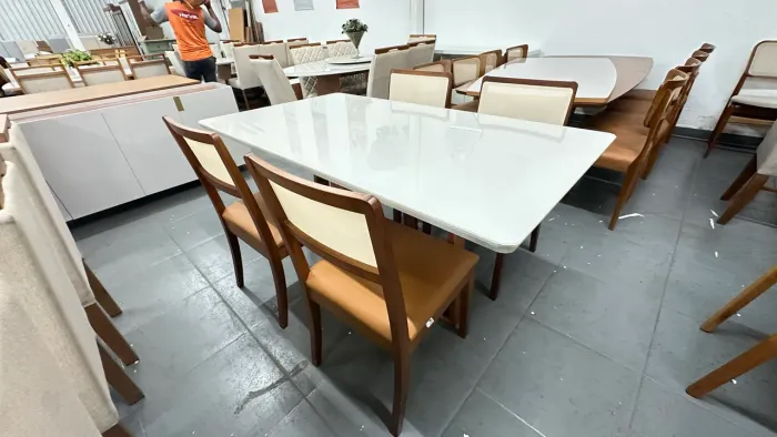Mesa nova resistente madeira 