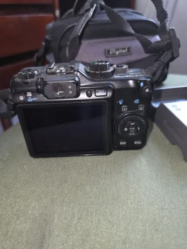 Máquina fotográfica digital Canon G10! Novíssima!