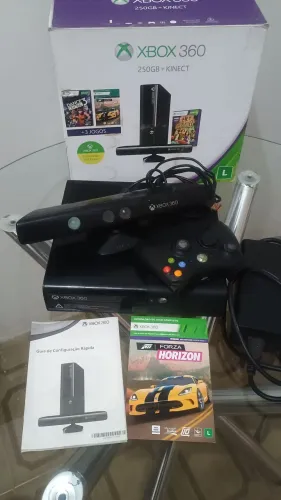 Xbox 360 com Kinect 