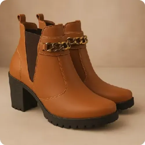 Bota cano curto estilosa