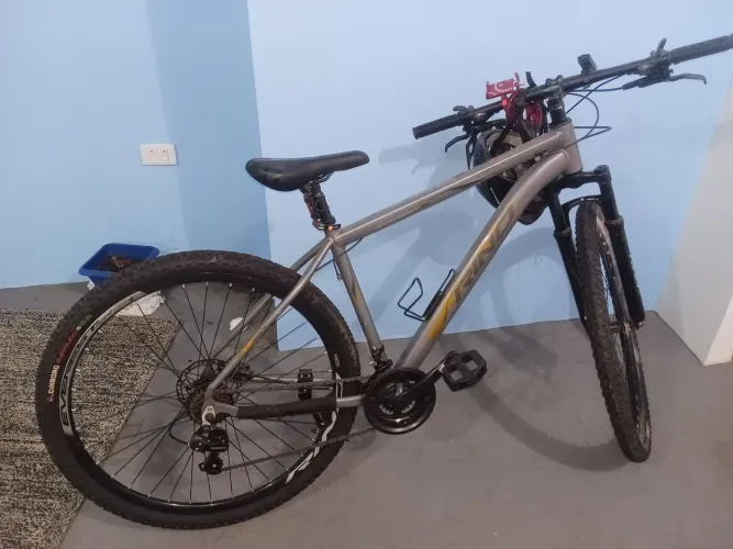 Mountain Bike RINO + equipamentos