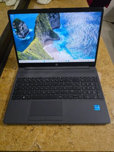 NOTEBOOK HP G9 I3-13TH 8GB 256GB SSD IMPECAVEL