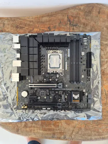 Kit i5 13600K + Asus Tuf B760M-PLUS D4