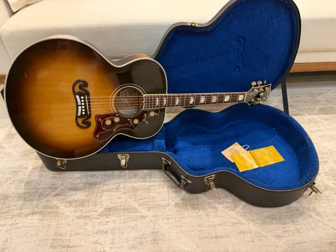 Violão Gibson SJ-200 / SJ200 / SJ 200 Standard 