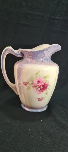 Gomil antigo de porcelana